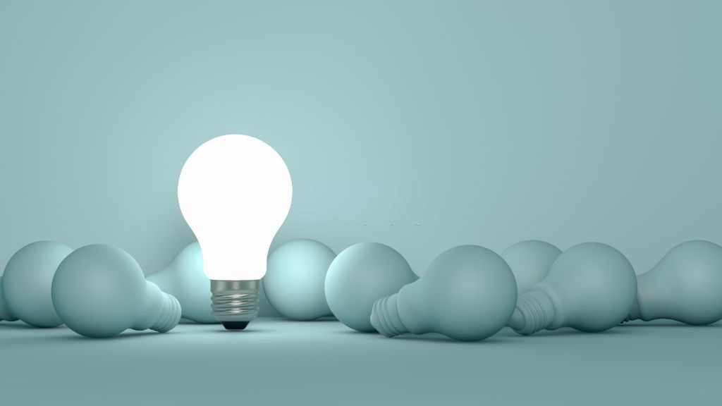 What Are The Advantages of Choosing A Smart Bulb in Your Home